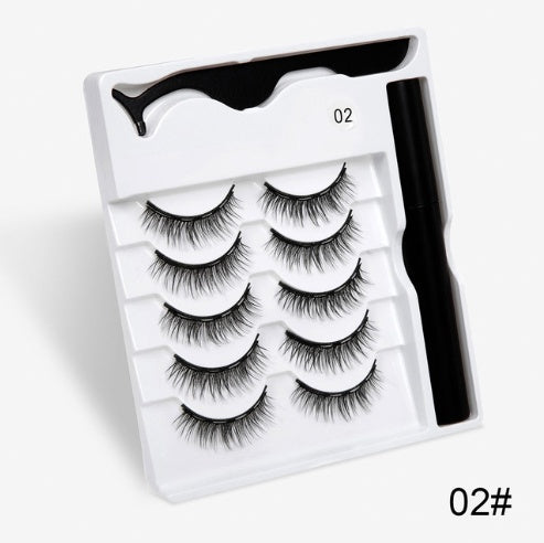 Very Good Quality- A Pair Of False Eyelashes With Magnets In Fashion