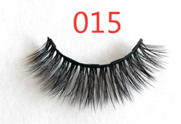 Very Good Quality- A Pair Of False Eyelashes With Magnets In Fashion