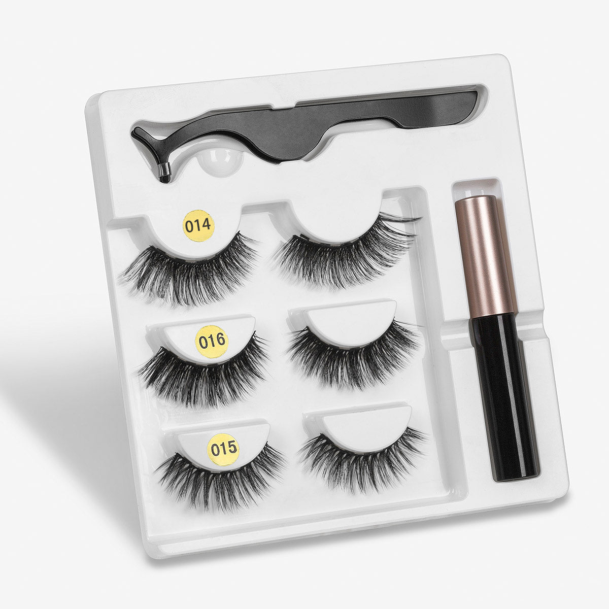 Very Good Quality- A Pair Of False Eyelashes With Magnets In Fashion