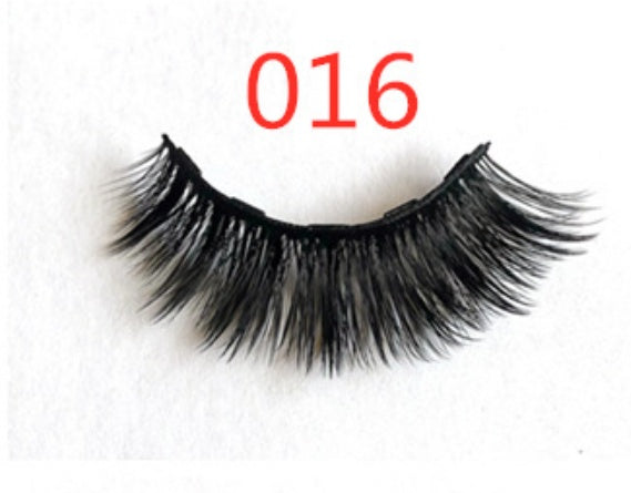 Very Good Quality- A Pair Of False Eyelashes With Magnets In Fashion