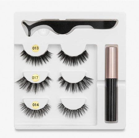Very Good Quality- A Pair Of False Eyelashes With Magnets In Fashion