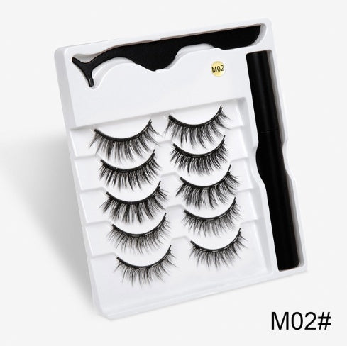 Very Good Quality- A Pair Of False Eyelashes With Magnets In Fashion