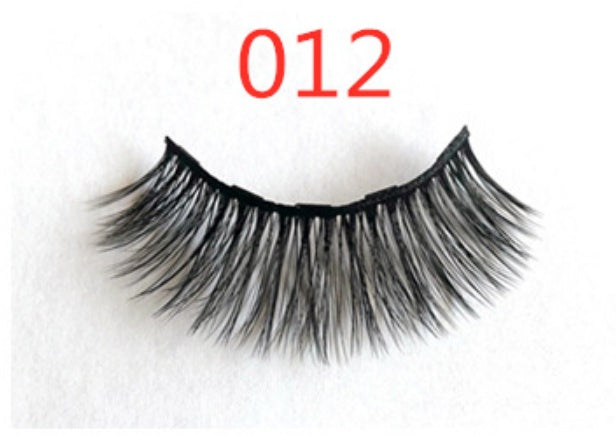 Very Good Quality- A Pair Of False Eyelashes With Magnets In Fashion