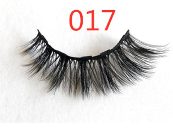 Very Good Quality- A Pair Of False Eyelashes With Magnets In Fashion