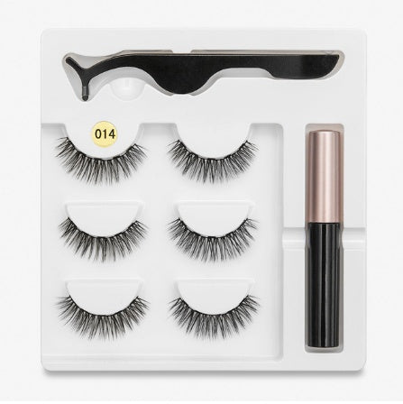 Very Good Quality- A Pair Of False Eyelashes With Magnets In Fashion