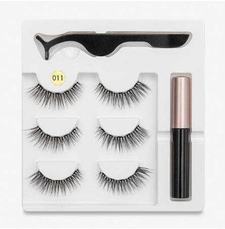 Very Good Quality- A Pair Of False Eyelashes With Magnets In Fashion