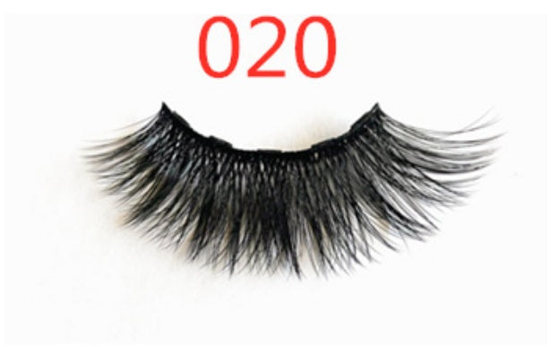 Very Good Quality- A Pair Of False Eyelashes With Magnets In Fashion