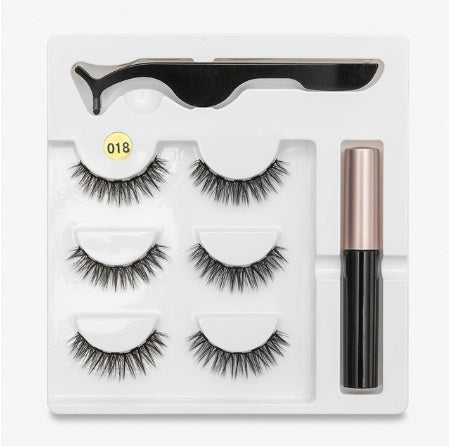 Very Good Quality- A Pair Of False Eyelashes With Magnets In Fashion